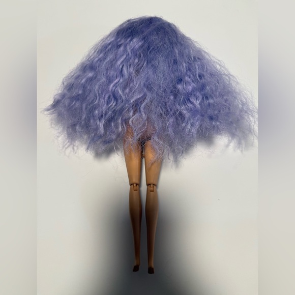 Nude Barbie Extra # 6 - Poseable Body, Lavender  Long Wavey Hair Nude - Picture 3 of 5